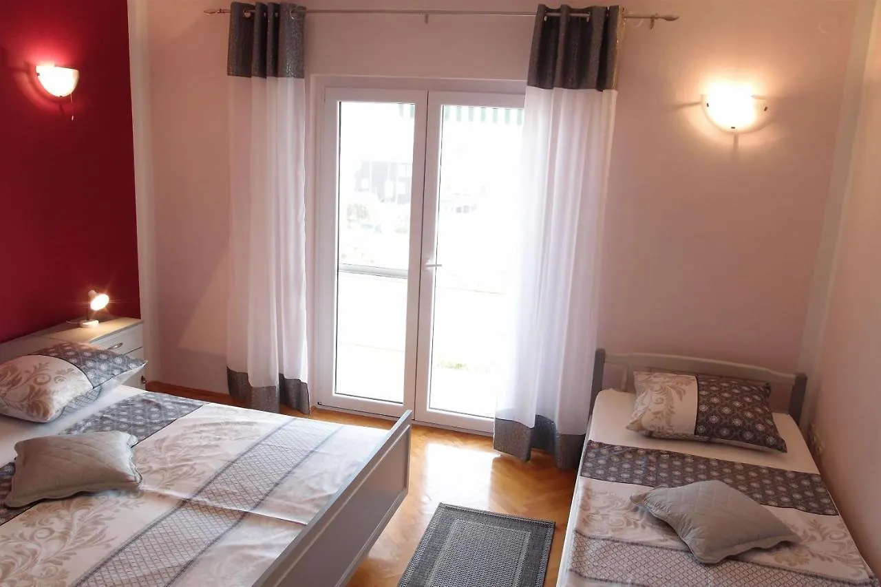 Apartments Mira Trogir Croatia