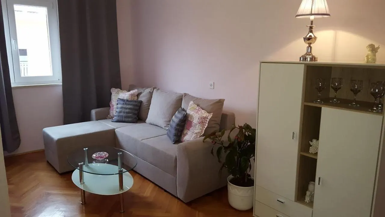 Apartments Mira Trogir
