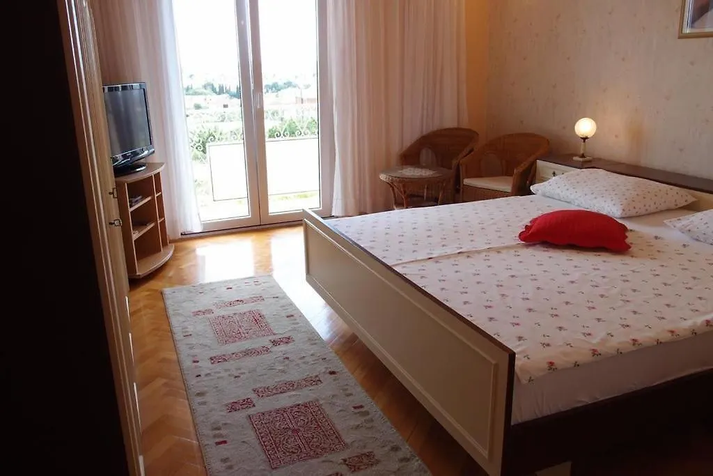 Apartments Mira Trogir Croatia