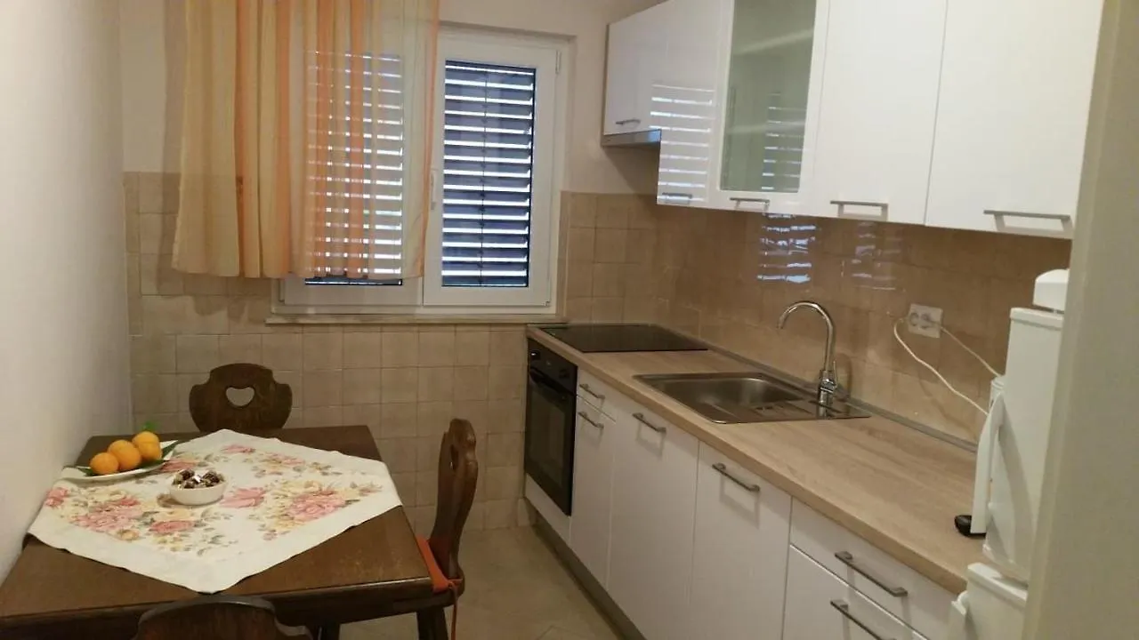 Apartments Mira Trogir