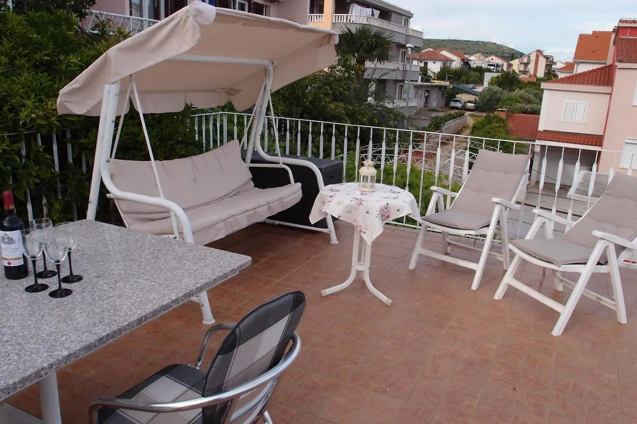 Apartments Mira Trogir Croatia